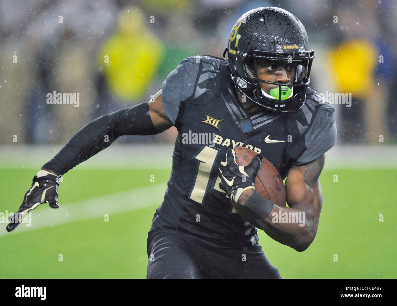 Waco Tx Usa 14th Nov 2015 Baylor Receiver Chris Platt Returns A Kickoff During The Second 4701