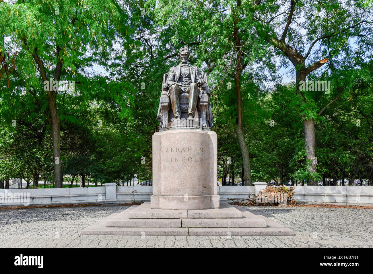 Abraham Lincoln statue in Grant Park, Chicago, Illinois Stock Photo Alamy