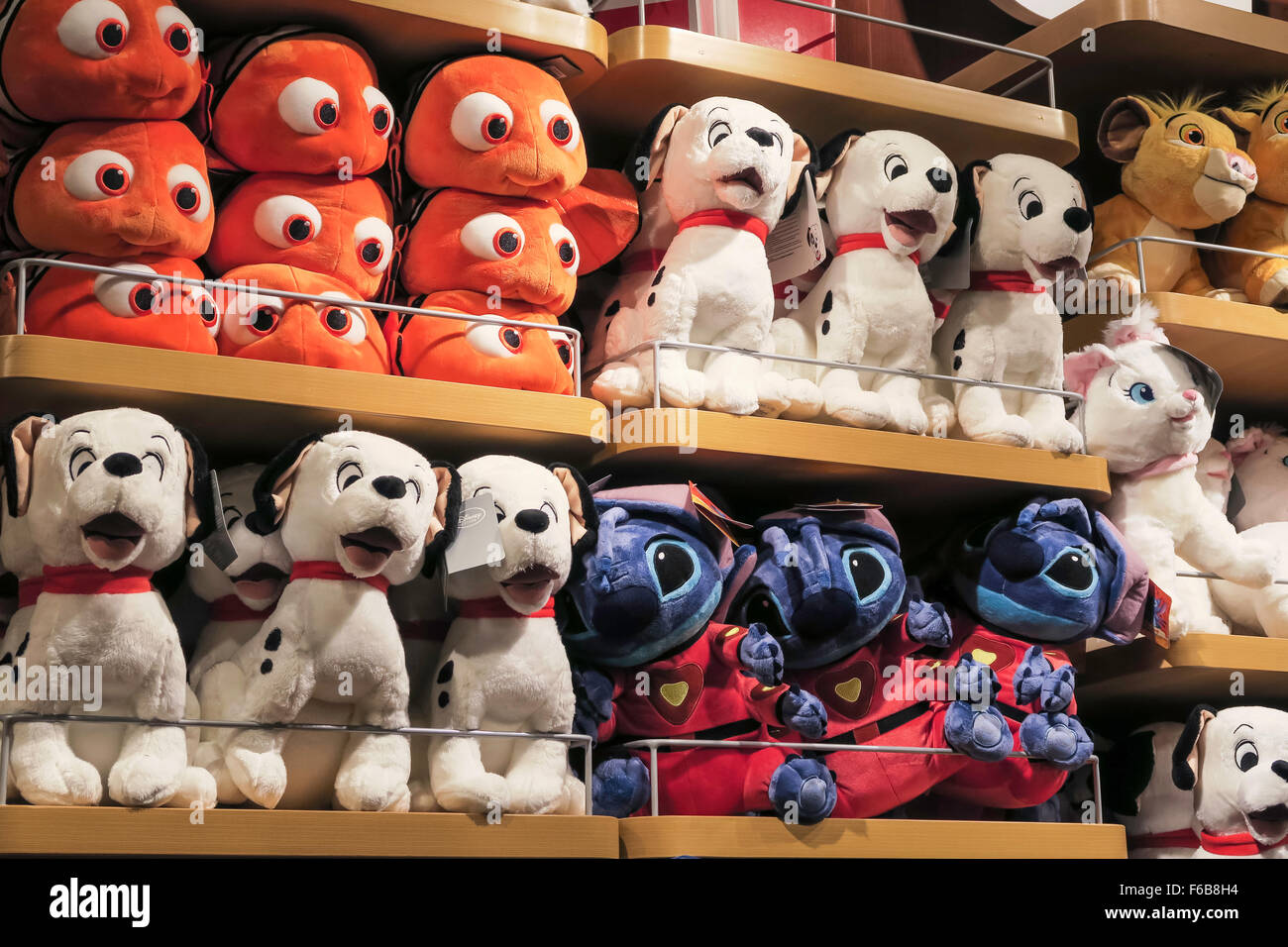 101 dalmatians stuffed animal disney store