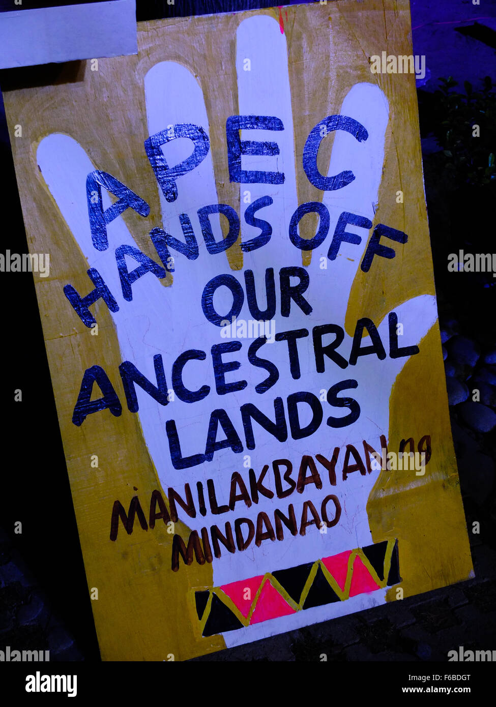 A placard with a meaningful slogan during the Solidarity Cultural Night. The Lumad peoples are a group of indigenous people of the southern Philippines. It is a Cebuano term meaning 'native' or 'indigenous'. The term is short for Katawhang Lumad (literally 'indigenous peoples'), the autonym officially adopted by the delegates of the Lumad Mindanao Peoples Federation (LMPF) founding assembly on 26 June 1986 at the Guadalupe Formation Center, Balindog, Kidapawan, Cotabato, Philippines. It is the self-ascription and collective identity of the indigenous peoples of Mindanao. (Photo by Josefiel Riv Stock Photo