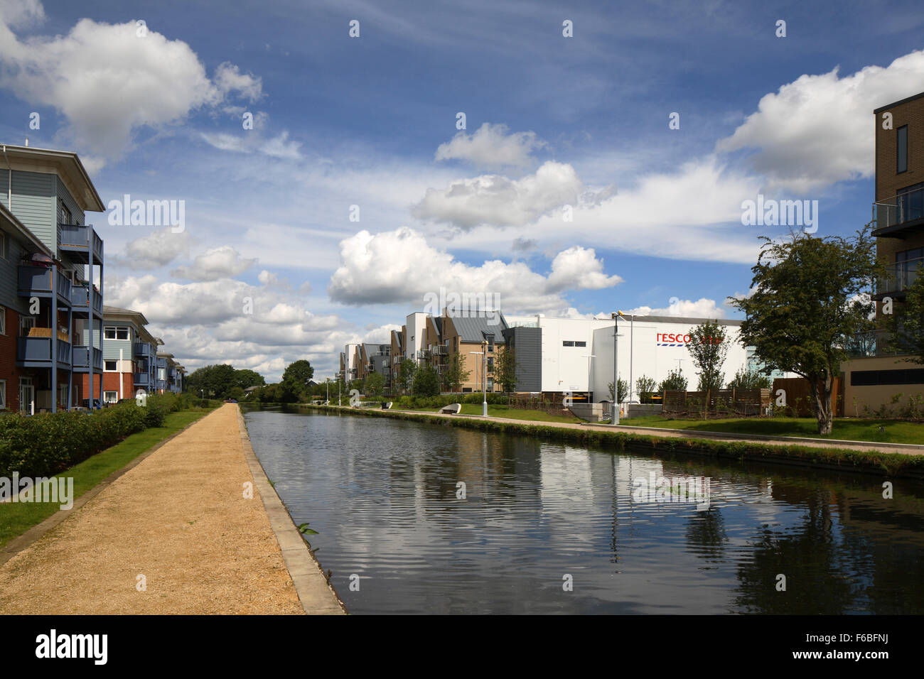 Residential building in Yiewsley, West Drayton with view of Grand Union