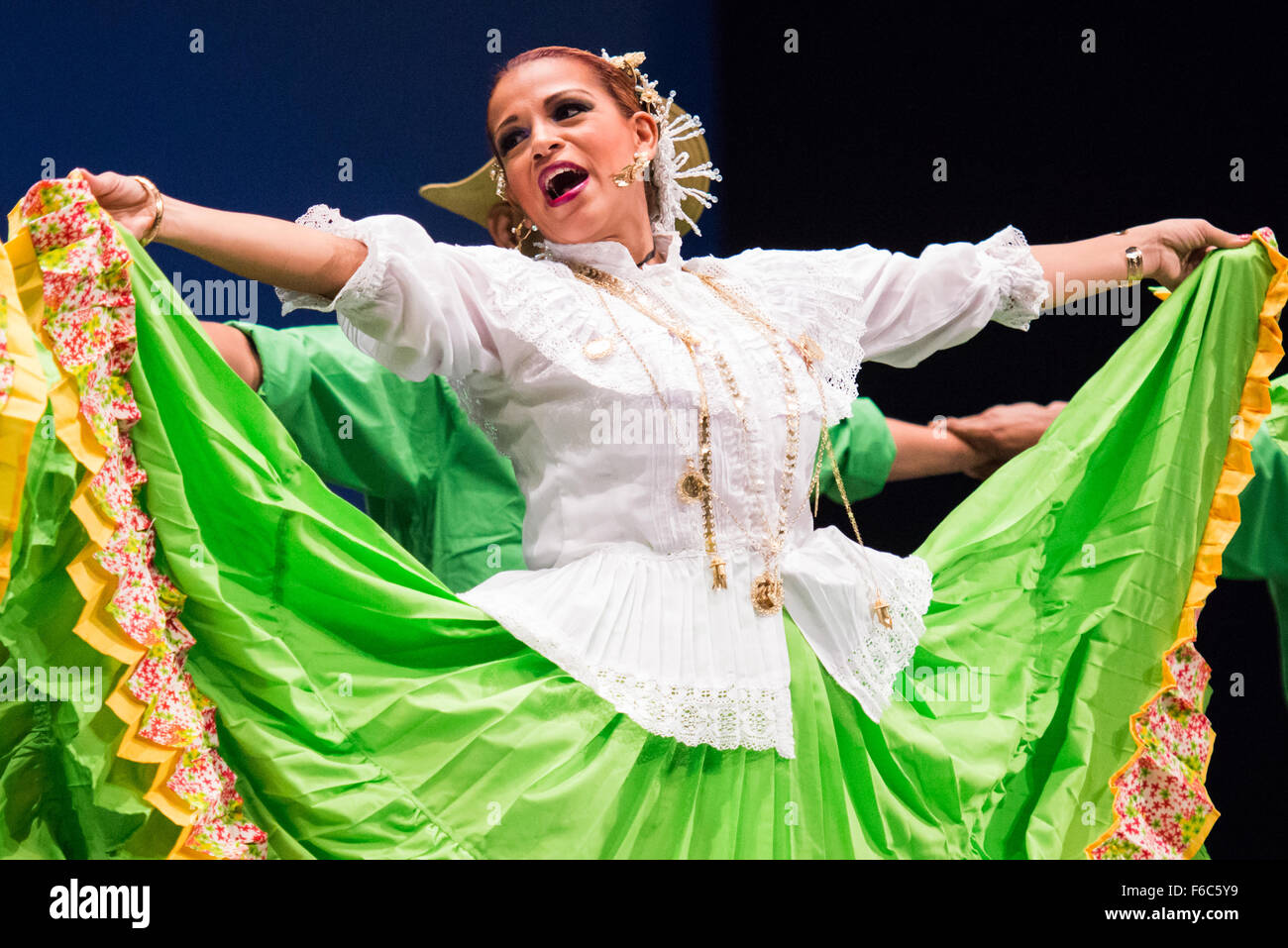 Panama folklore hi-res stock photography and images - Alamy