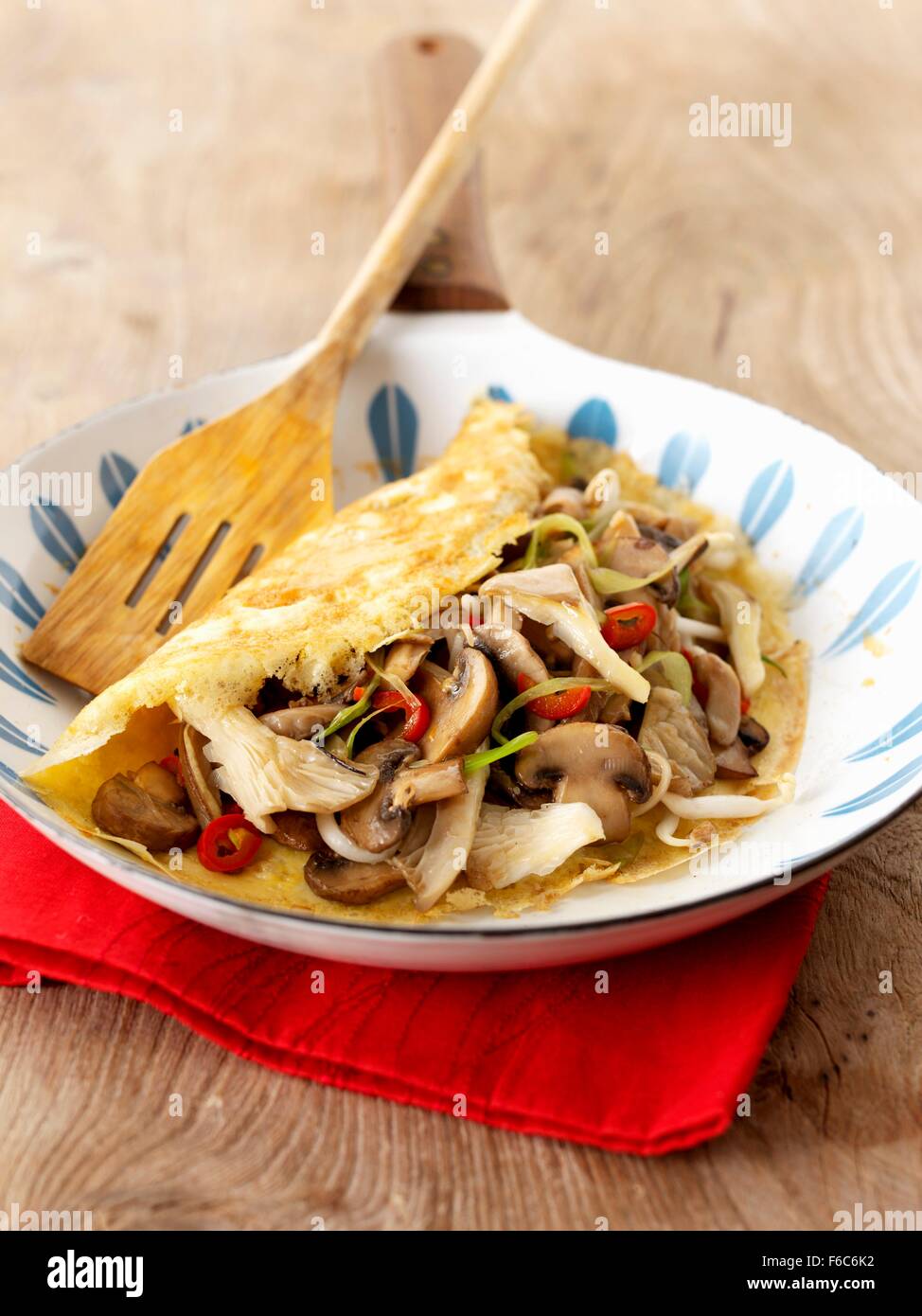 Mushrooms and pork omelette (Thailand Stock Photo Alamy