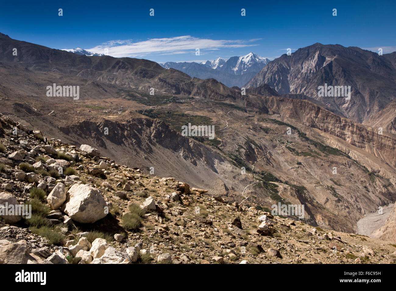 India, Himachal Pradesh, Yangthang, Hindustan-Tibet Highway above Spiti River, leading to Kinnaur Stock Photo