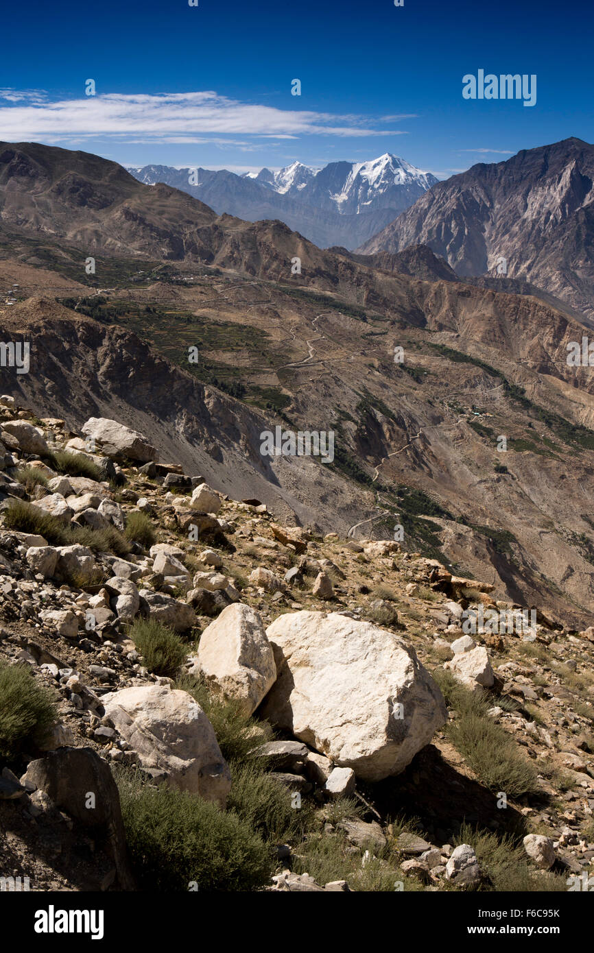 India, Himachal Pradesh, Yangthang, Hindustan-Tibet Highway between Spiti and Kinnaur Stock Photo