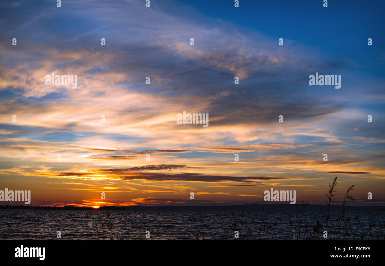 Beautiful beach scenery bright blue hi-res stock photography and images ...