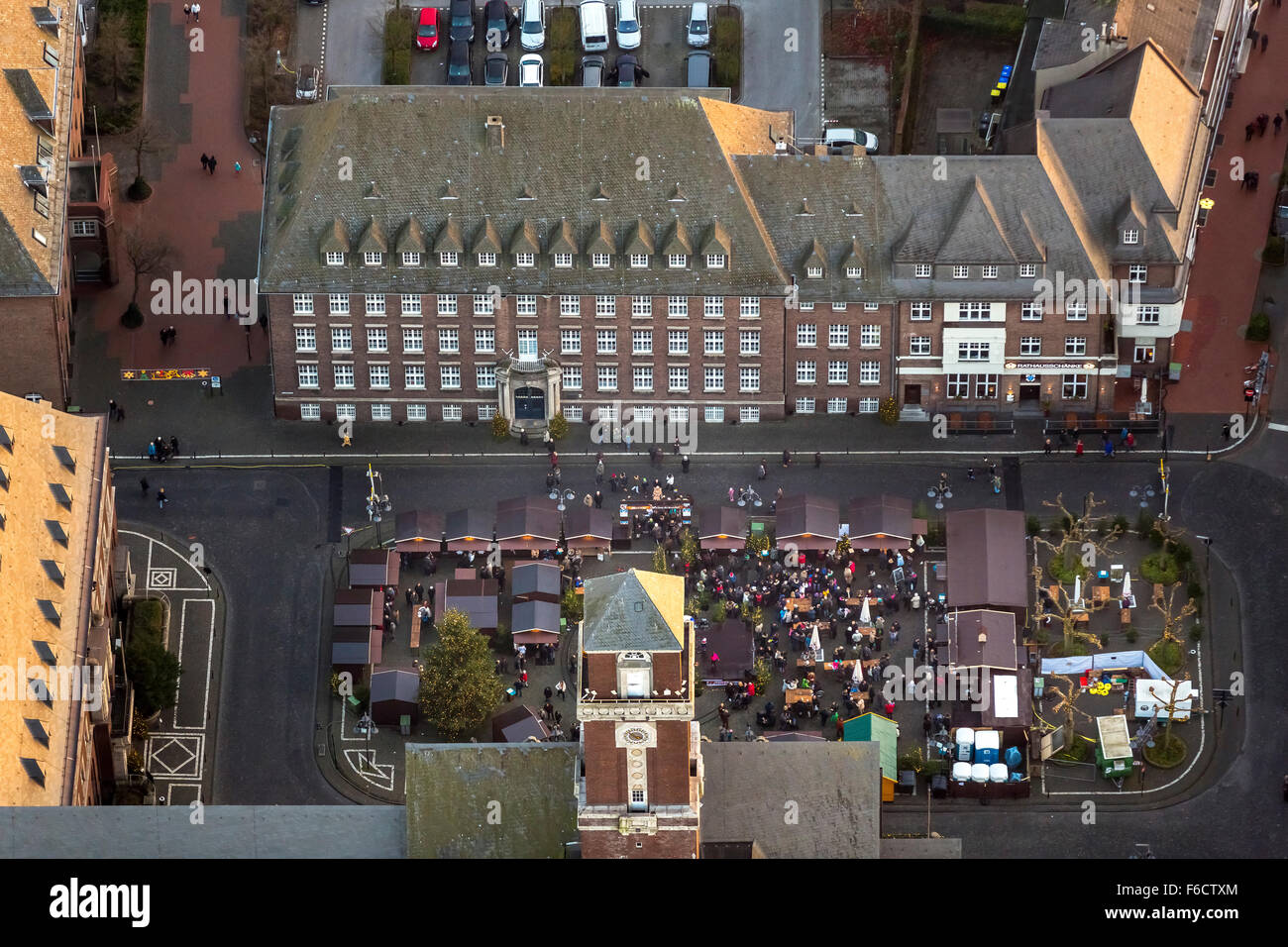 Christmas market on the Ernst-Wilczok Square in front of the Town Hall Bottrop, Ruhr, North Rhine Westphalia, Germany, Europe Stock Photo