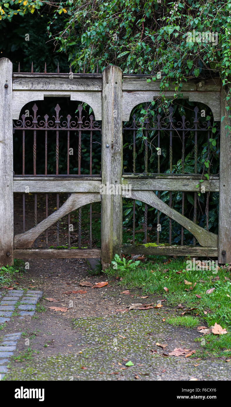 Spiked Gate Stock Photos & Spiked Gate Stock Images Alamy