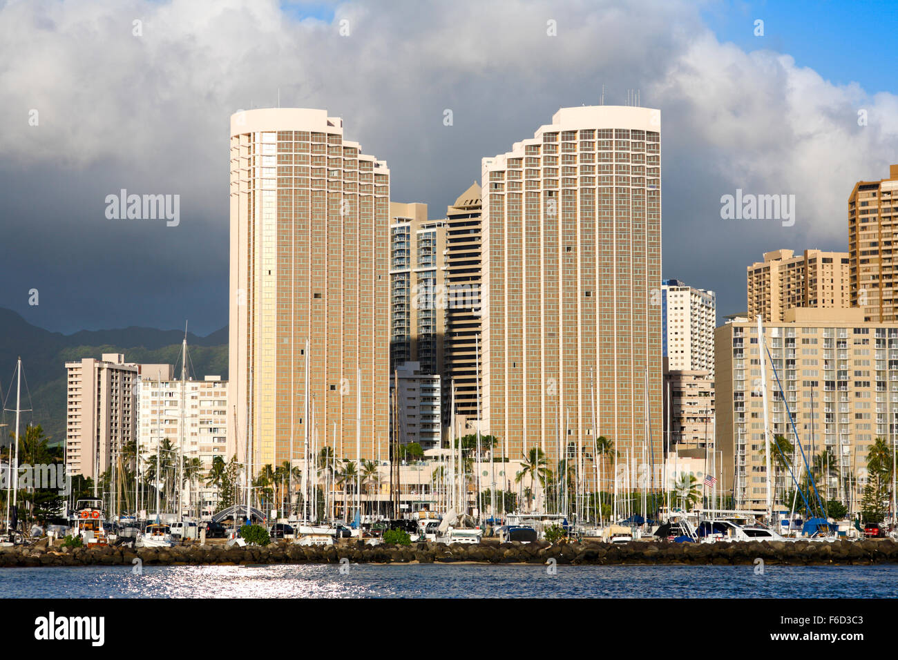 Waikiki, Hawaii. 6th Nov, 2015. Wideangle view of the Hawaii Prince