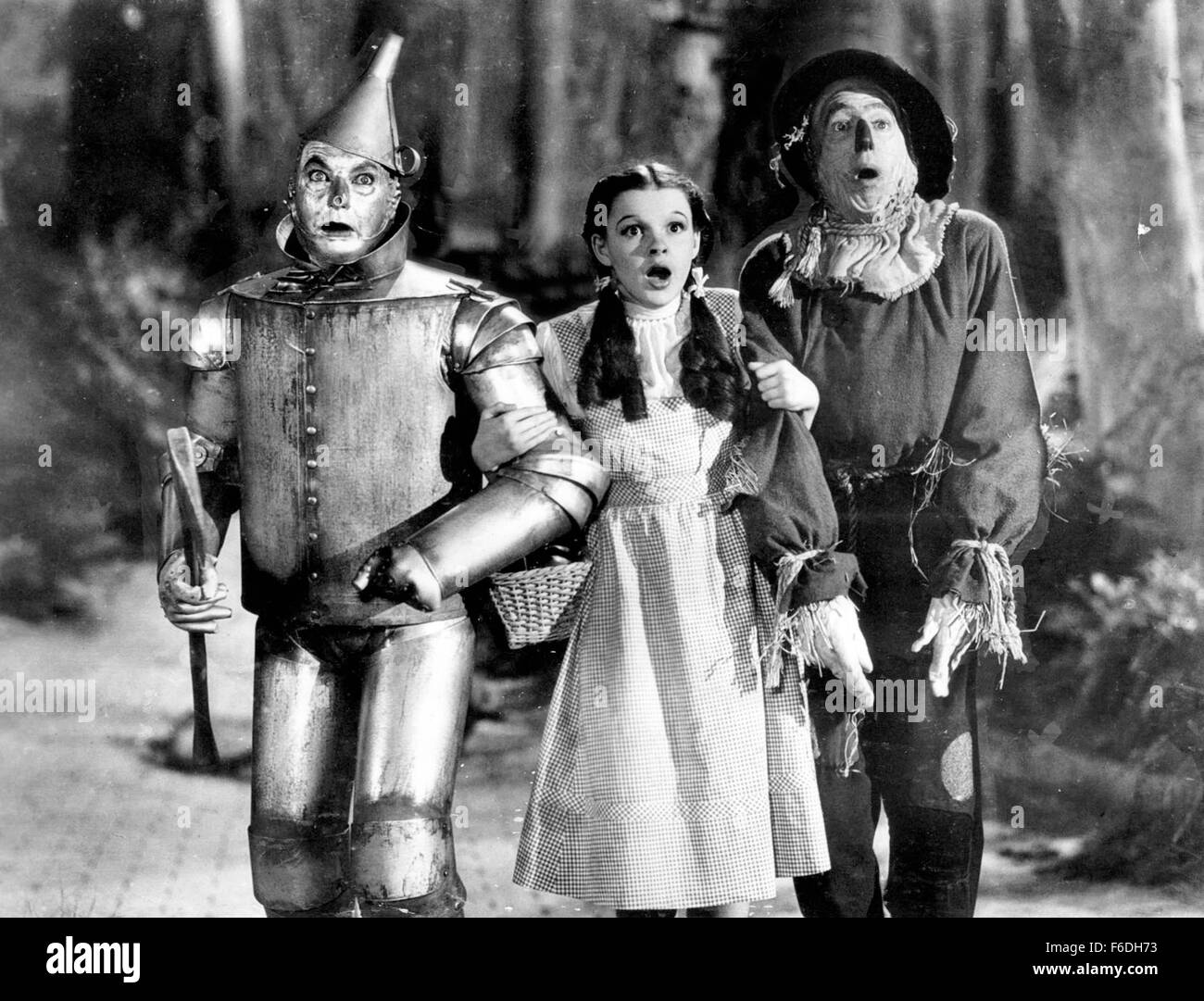 RELEASED:  Aug 12, 1939 - Original Film Title: The Wizard of Oz. PICTURED: JACK HALEY, JUDY GARLAND,  RAY BOLGER. Stock Photo