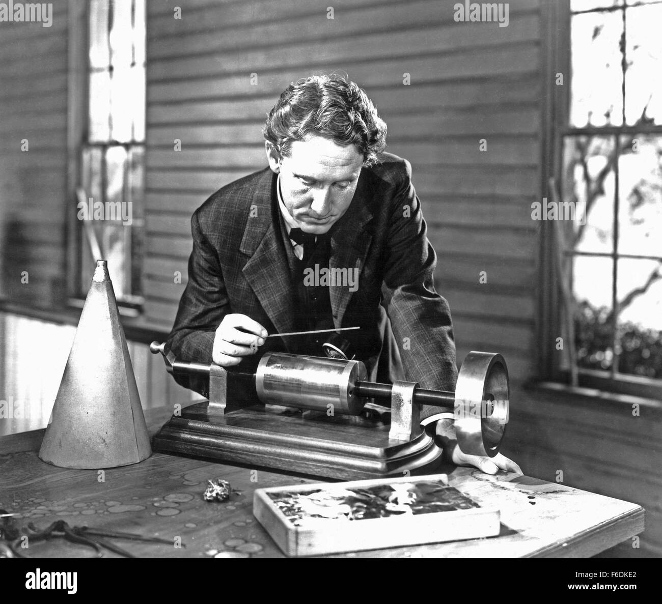 Jan. 1, 1940 - Spencer Tracy on-set of the Film, Edison, the Man, 1940 ...
