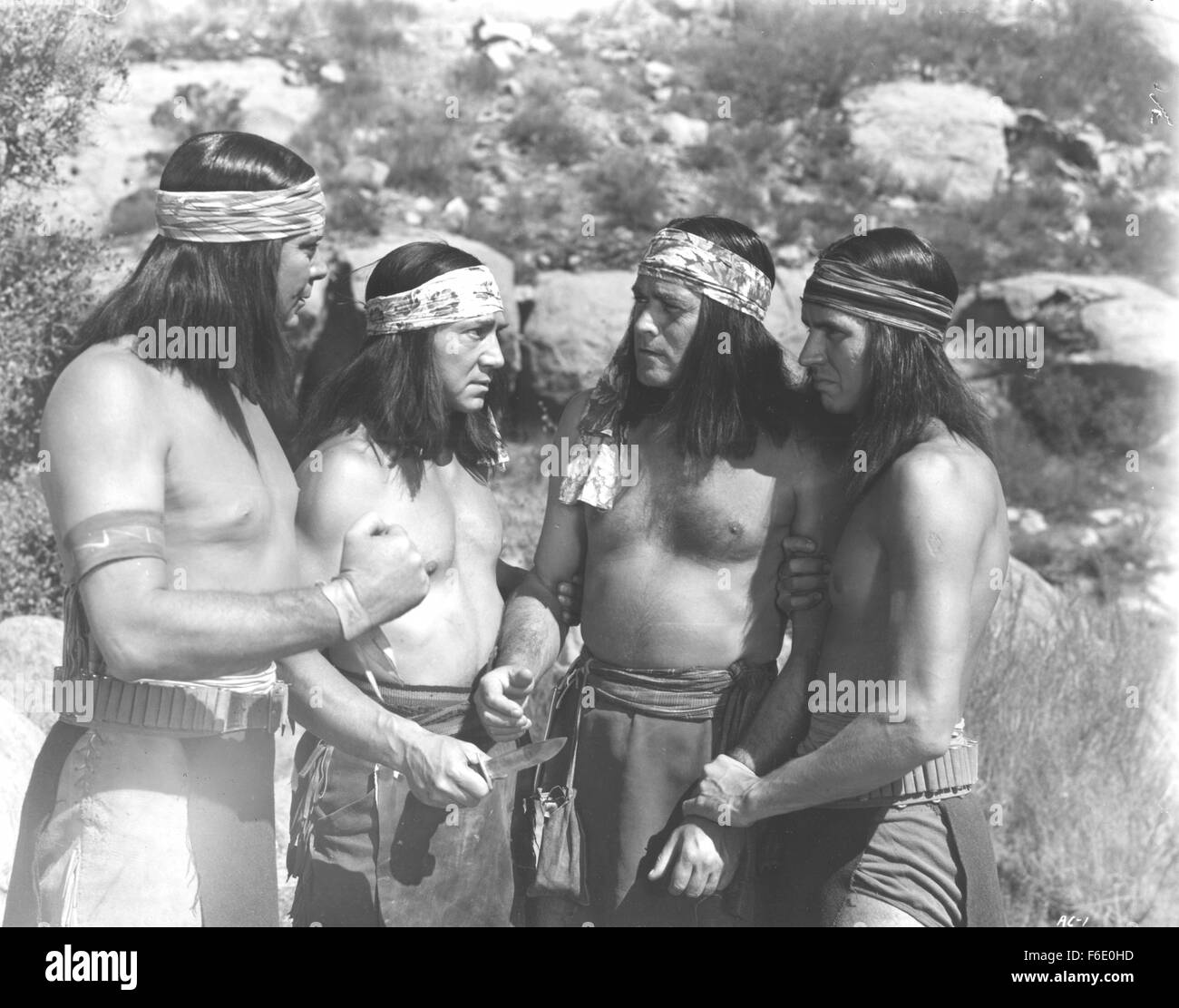 Apache chief hi-res stock photography and images - Alamy