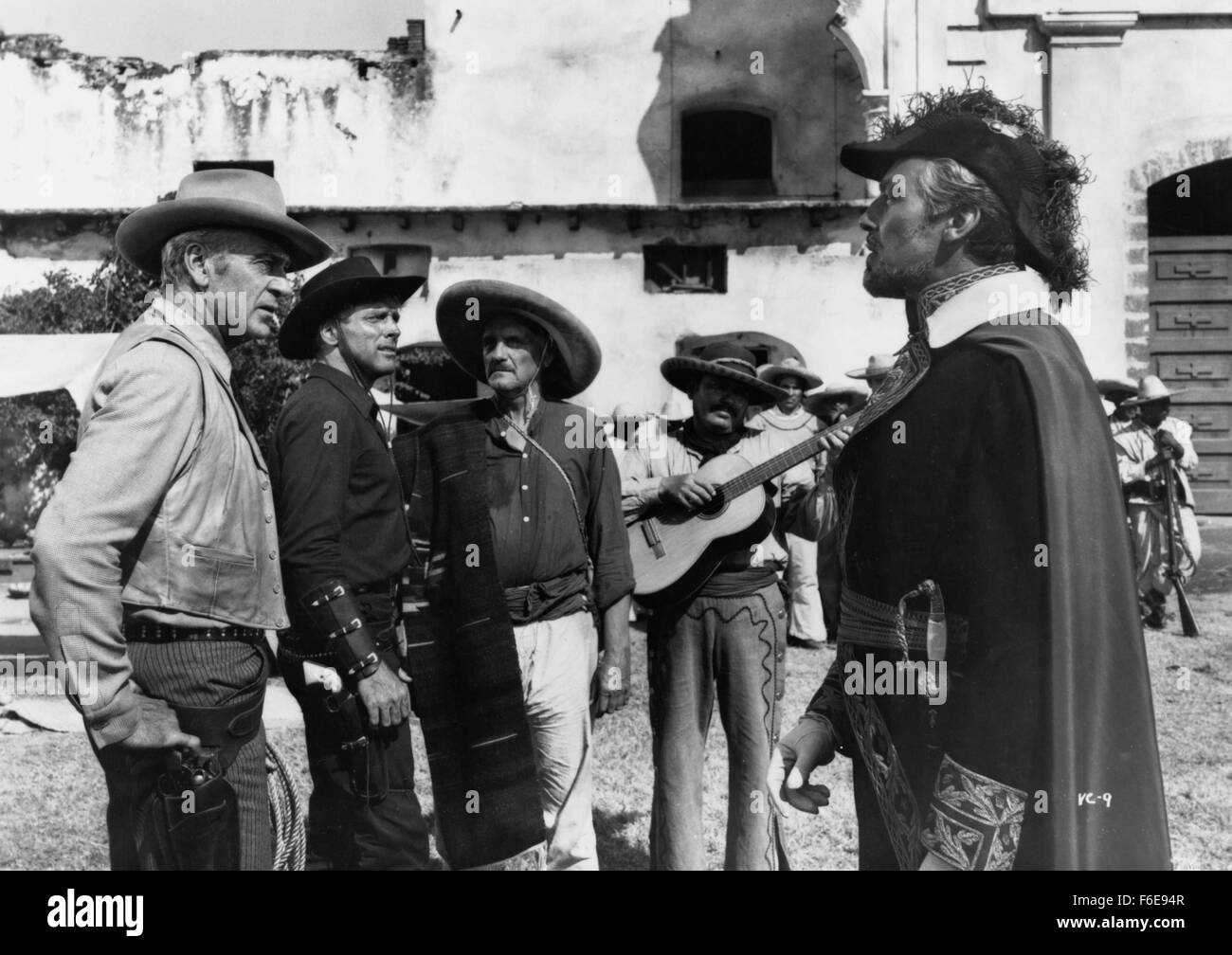 Film: vera cruz 1954 hi-res stock photography and images - Alamy