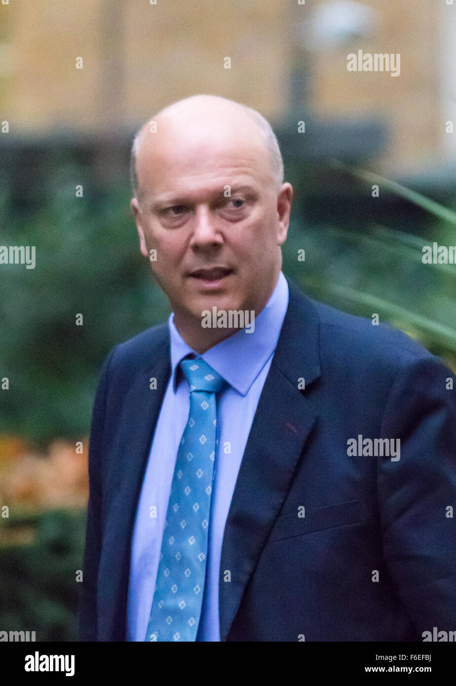 Downing Street, London, November 17th 2015. Leader of the Commons Chris Grayling arrives at Downing Street for the weekly cabinet meeting. Credit:  Paul Davey/Alamy Live News Stock Photo