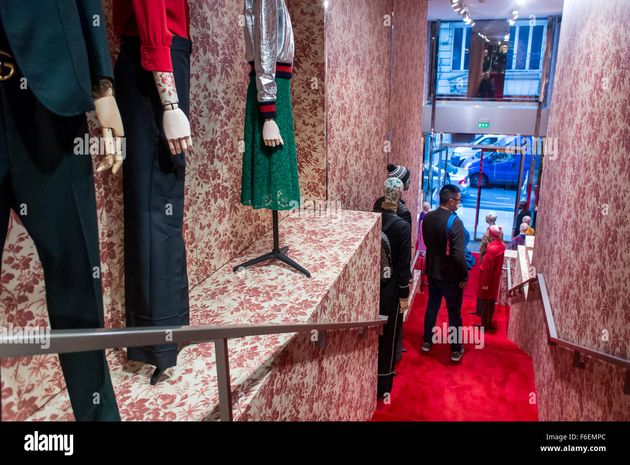Gucci store entrance italian fashion hi-res stock photography and ...
