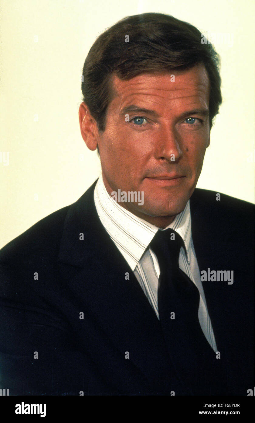 Roger moore as james bond with film title james bond hi-res stock ...