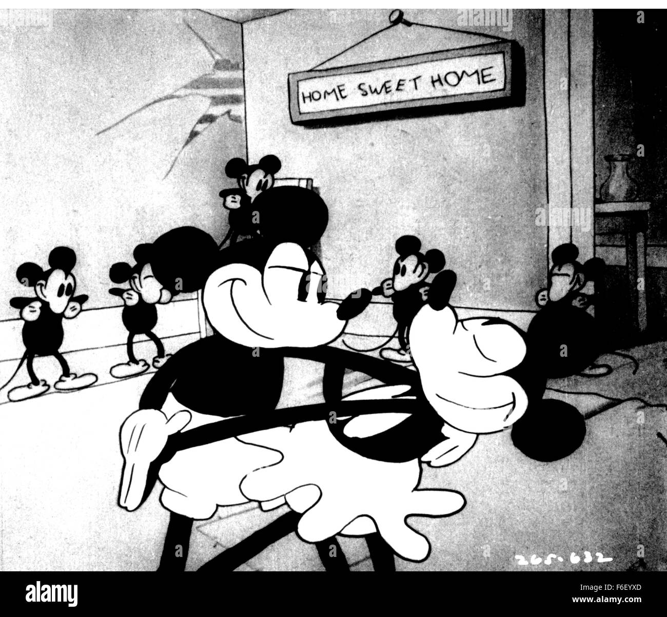 Mickey mouse Black and White Stock Photos & Images - Alamy
