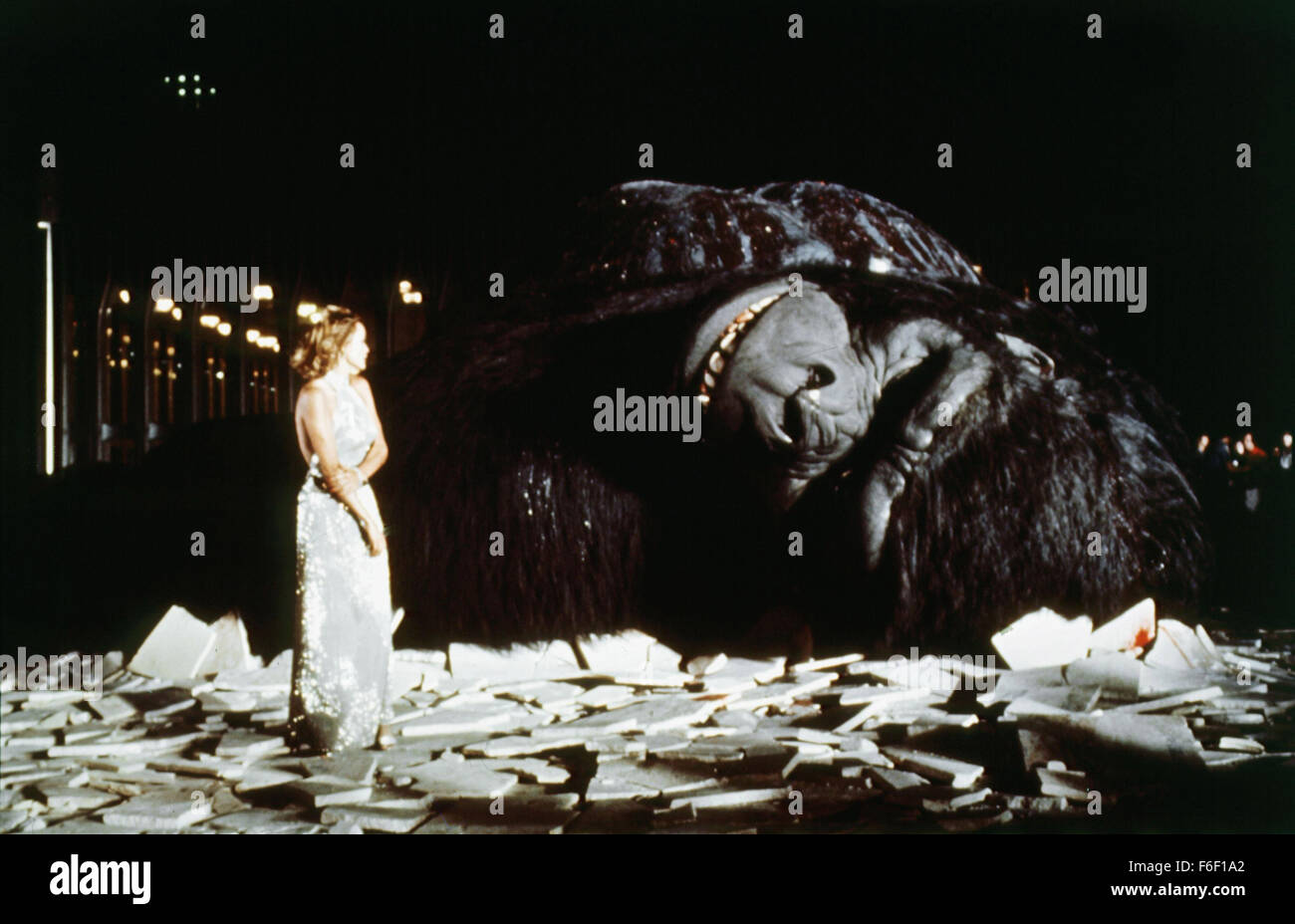 King kong 1976 hi-res stock photography and images - Alamy
