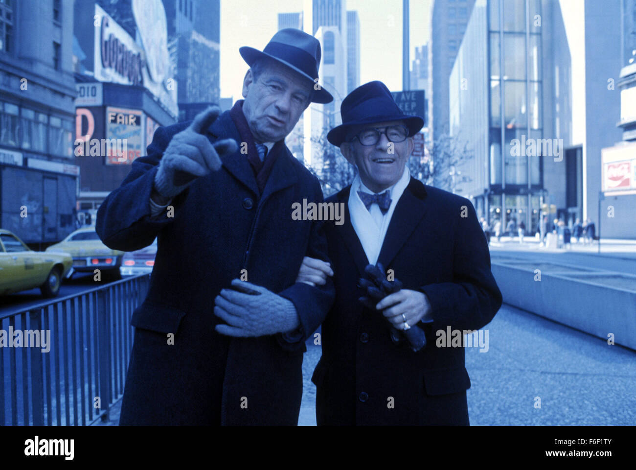 Nov 06, 1975; New York, NY, USA; WALTER MATTHAU and GEORGE BURNS star as Willy Clark and Al Lewis in the comedy 'The Sunshine Boys' directed by Herbert Ross. Stock Photo