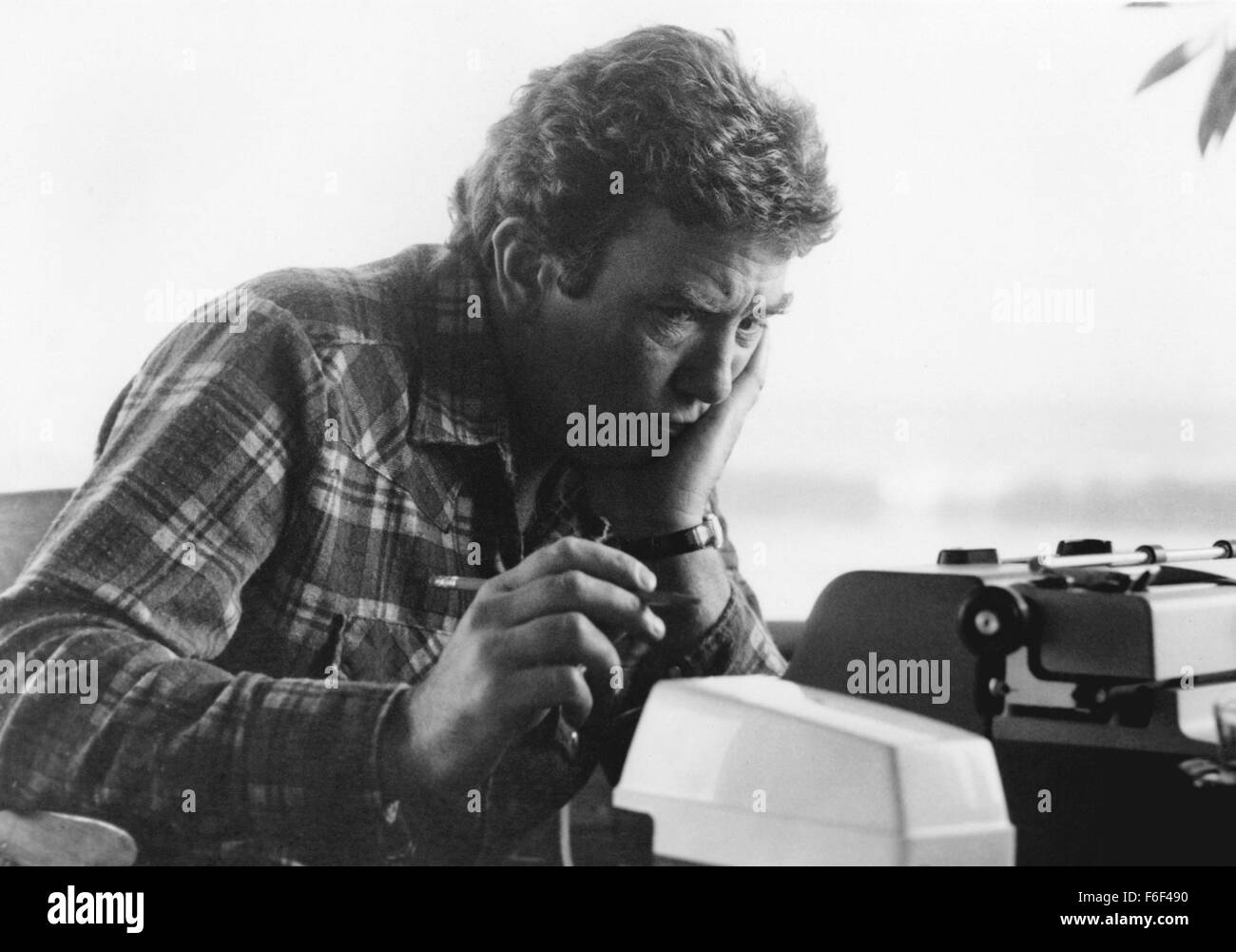 Jan. 1, 1980 - Albert Finney on-set of the Film, Shoot the Moon, 1982