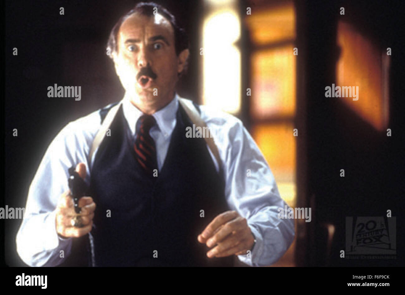 The Man with One Red Shoe (1985) - Dabney Coleman as Cooper - IMDb