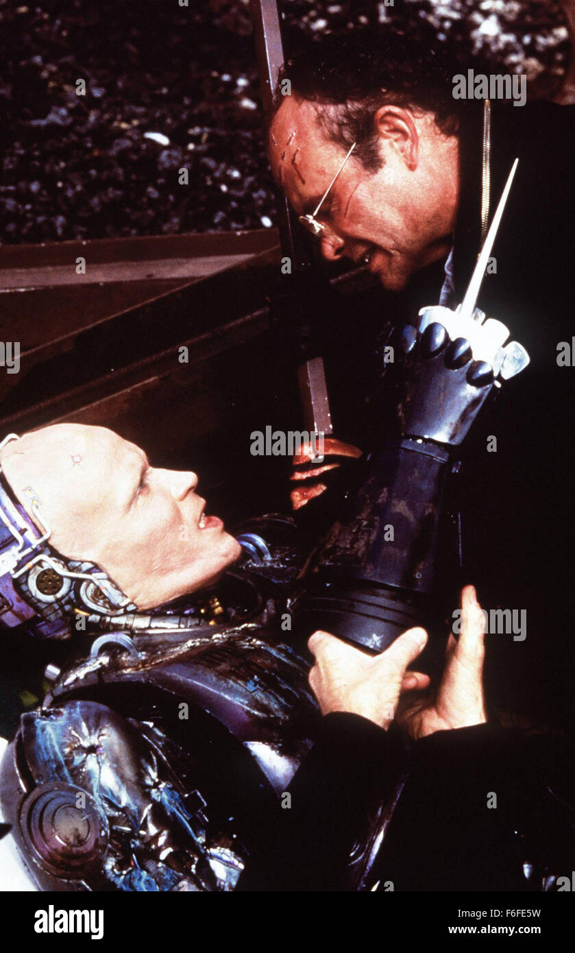 Jul 17, 1987; Dallas, TX, USA; Actor PETER WELLER stars as Robocop and KURTWOOD SMITH as Clarence Boddicker in 'Robocop.' Stock Photo