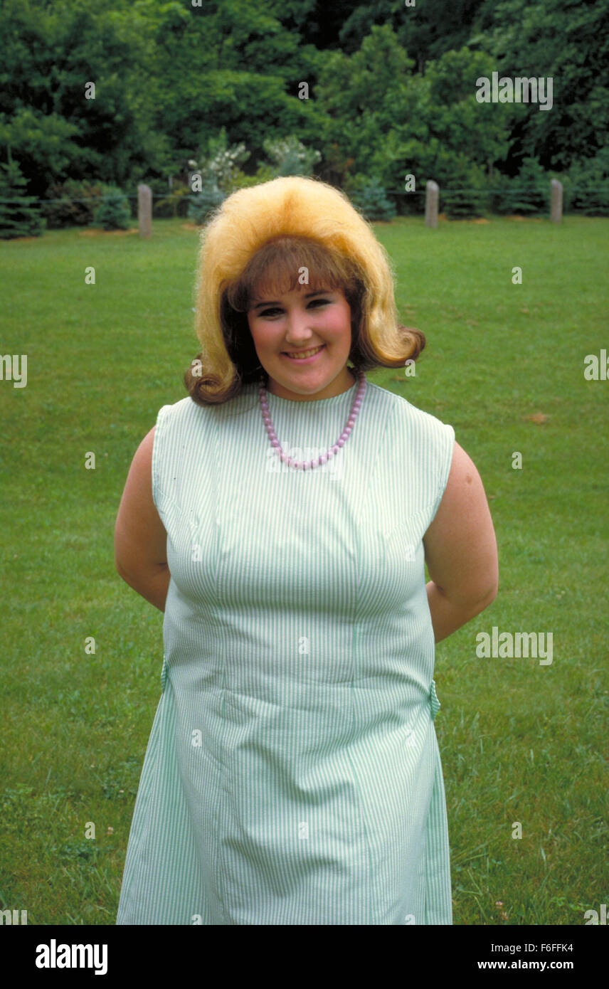 RELEASE DATE: 1988. STUDIO: 'Pleasantly Plump' teenager Tracy Turnblad  achieves her dream of becoming a regular on the Corny Collins Dance Show.  Now a teen hero, she starts using her fame to