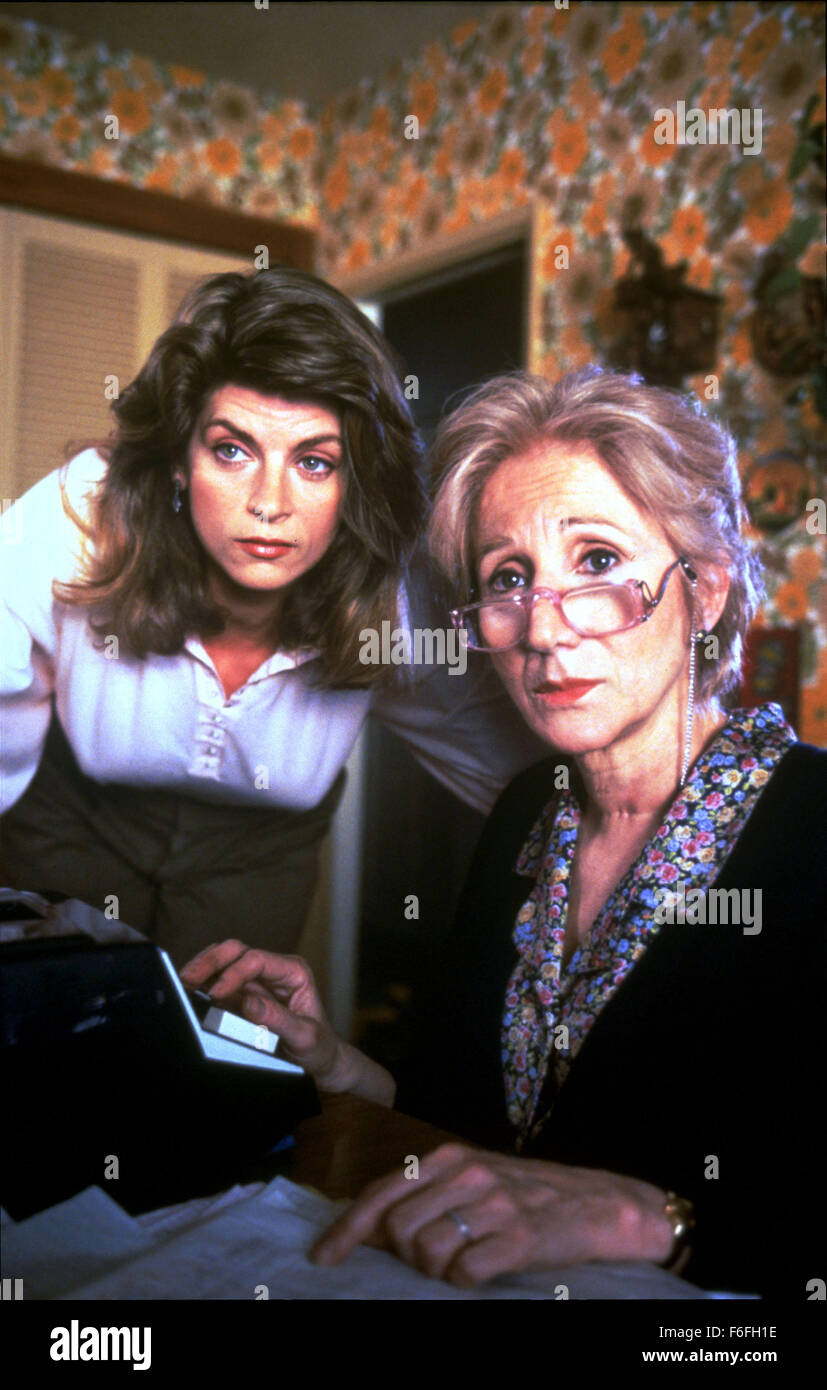 Aug 05, 1989; Hollywood, CA, USA; KIRSTIE ALLEY (L) stars as Mollie in the romantic comedy 'Look Who's Talking' directed by Amy Heckerling Stock Photo