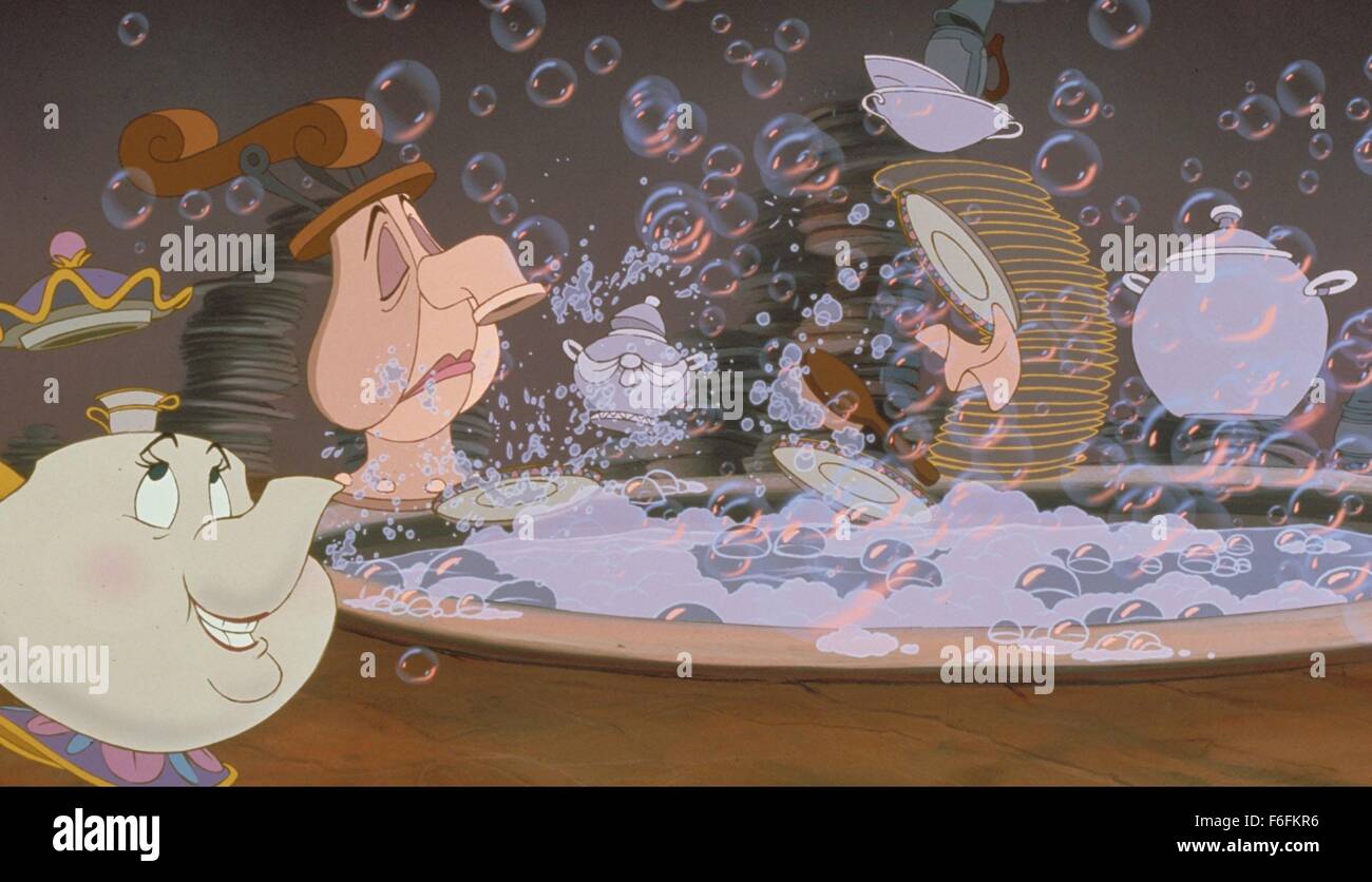 Mrs potts beauty and the beast hires stock photography and images Alamy