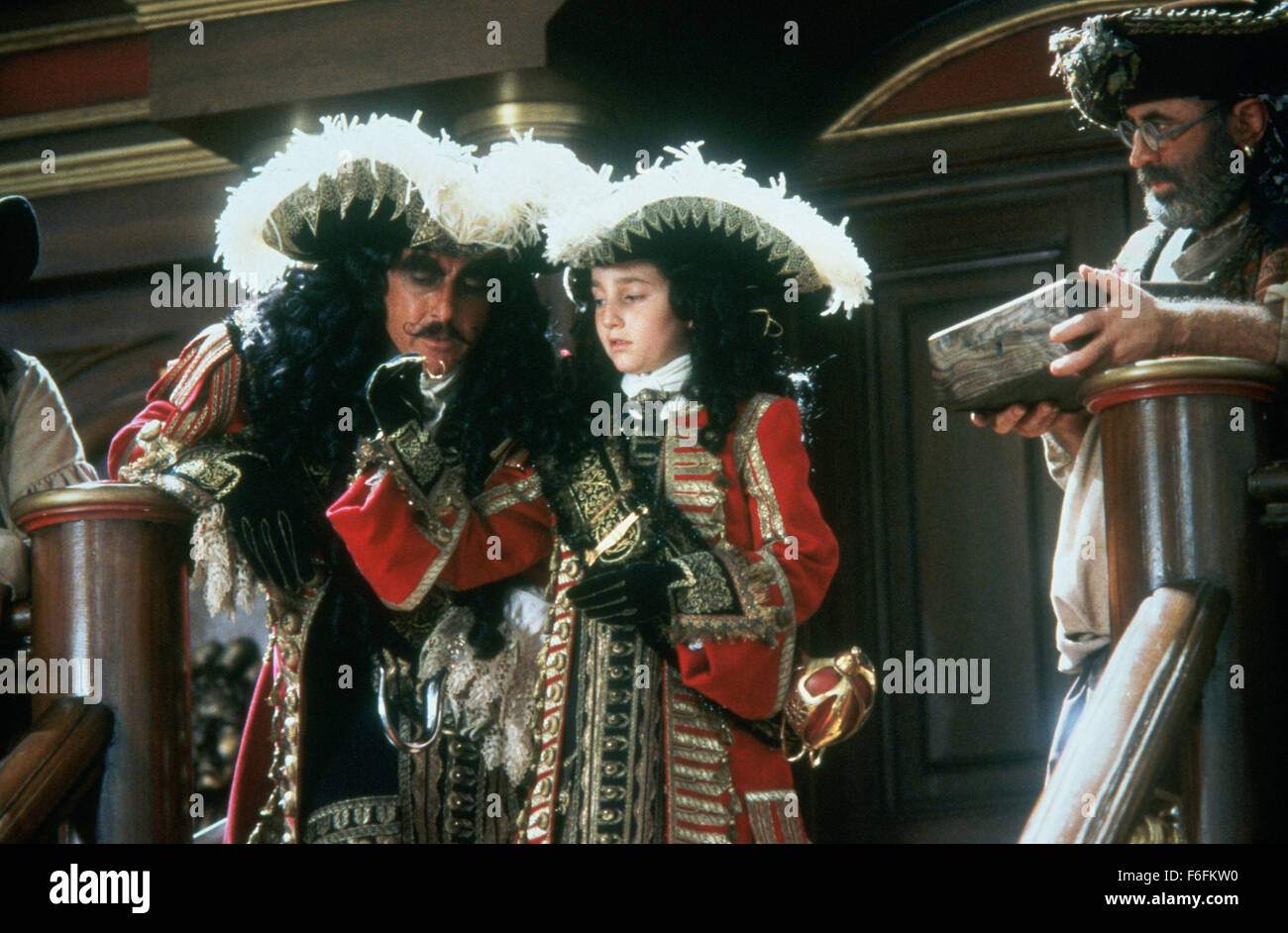 Original film title: HOOK. English title: HOOK. Year: 1991. Director:  STEVEN SPIELBERG. Stars: DUSTIN HOFFMAN. Credit: COLUMBIA TRI STAR / Album  Stock Photo - Alamy