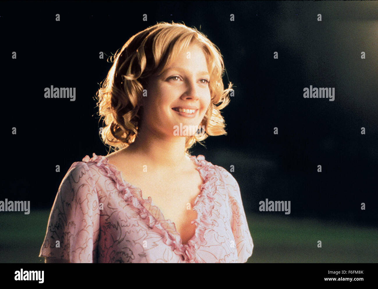 Jan 23, 1992; Hollywood, CA, USA; Image from director Raja Gosnell's comedy romance 'Never Been Kissed' starring DREW BARRYMORE as Josie Geller. Stock Photo