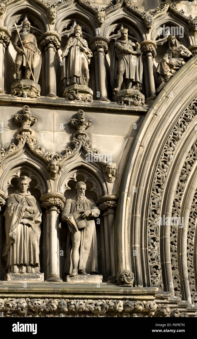 Detail image of the intricate sculpture work by John Rhind around the entrance to St Giles Cathedral in Edinburgh Stock Photo