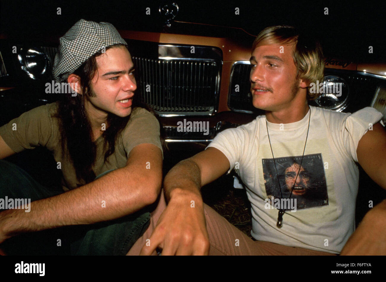 Sep 10, 1993; Austin, TX, USA; RORY COCHRANE and MATTHEW MCCONAUGHEY star as Ron Slater and David Wooderson in the comedy drama 'Dazed and Confused' directed by Richard Linklater. Stock Photo