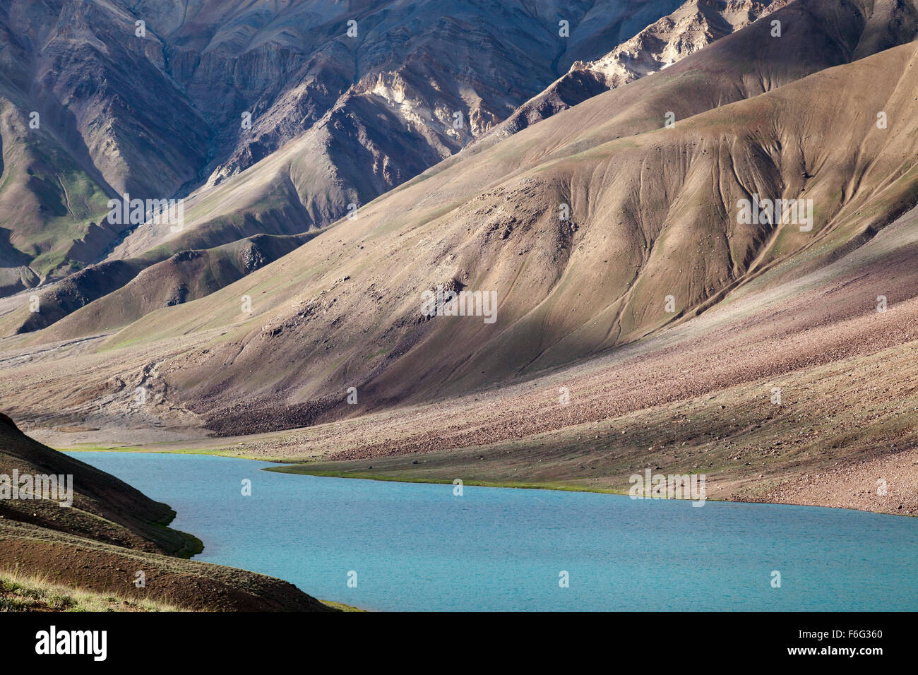 Chandra Taal lake near Kunzum Pass between Spiti and Lahaul valley, Himachal Pradesh, Northern India Stock Photo