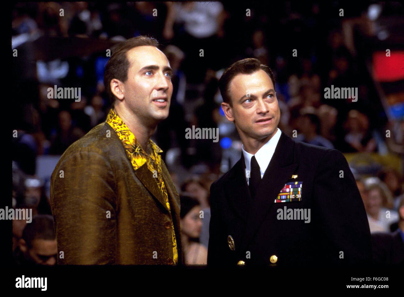 Jul 30, 1998; Hollywood, CA, USA; NICOLAS CAGE as Rick Santoro and GARY SINISE as Commander Kevin Dunne star in Paramount/Touchstone Pictures action thriller 'Snake Eyes' directed by Brian De Palma. Stock Photo