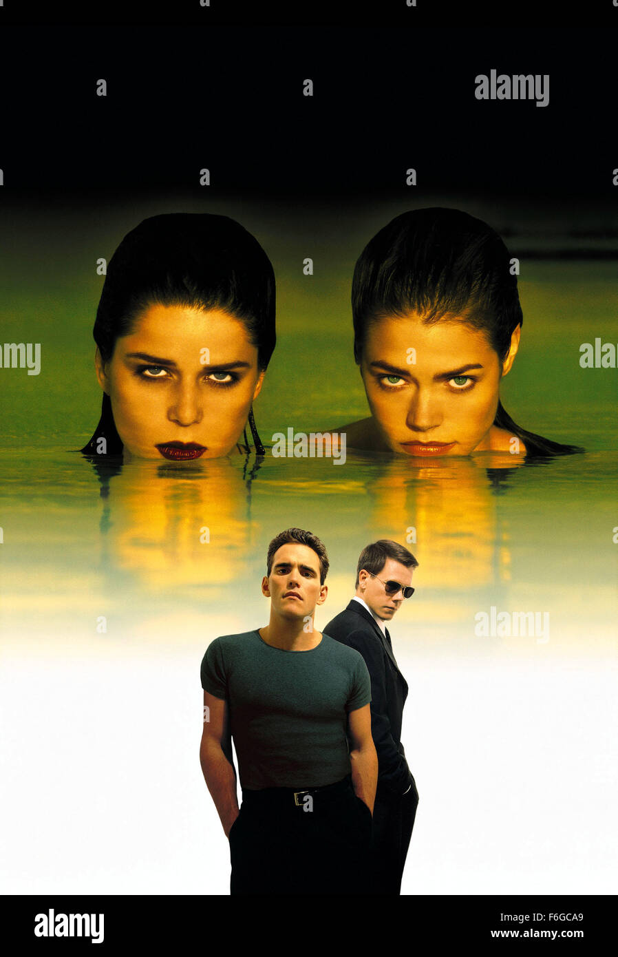 Sep 03, 1998; Hollywood, CA, USA; KEVIN BACON, MATT DILLON and NEVE CAMPBELL star in the crime thriller 'Wild Things' directed by John McNaughton. Stock Photo