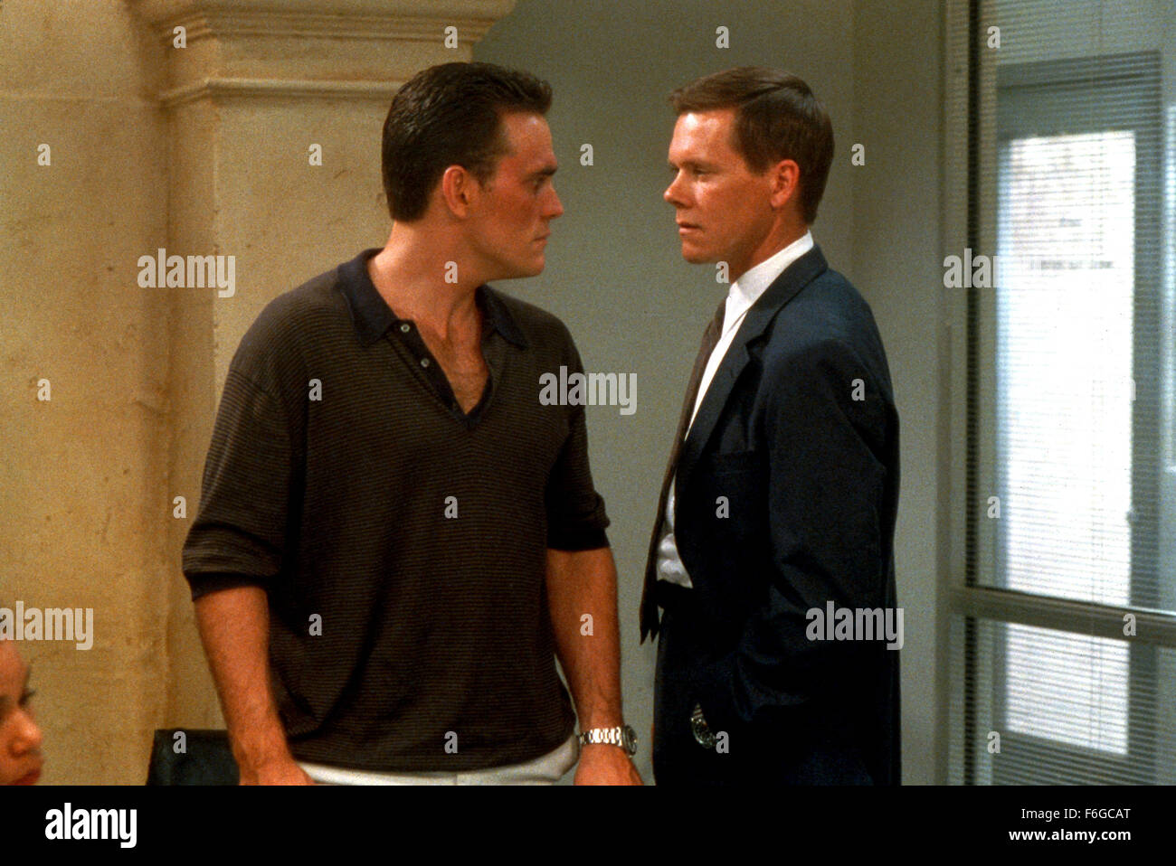 Sep 05, 1998; Hollywood, CA, USA; KEVIN BACON and MATT DILLON star as Sgt. Ray Duquette and Sam Lombardo in the crime thriller 'Wild Things' directed by John McNaughton. Stock Photo