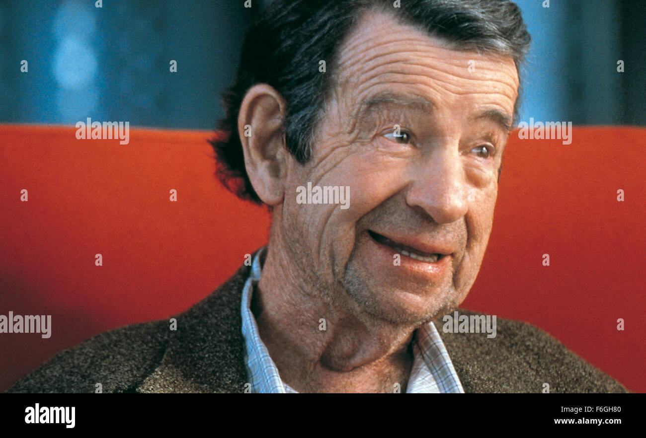 Feb 16, 2000; Hollywood, CA, USA; WALTER MATTHAU as Lou Mozell in the dramatic comedy ''Hanging Up'' directed by Diane Keaton. Stock Photo