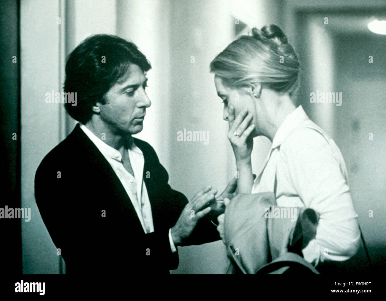 Feb 16, 2000; Hollywood, California, USA; Actors DUSTIN HOFFMAN & MERYL