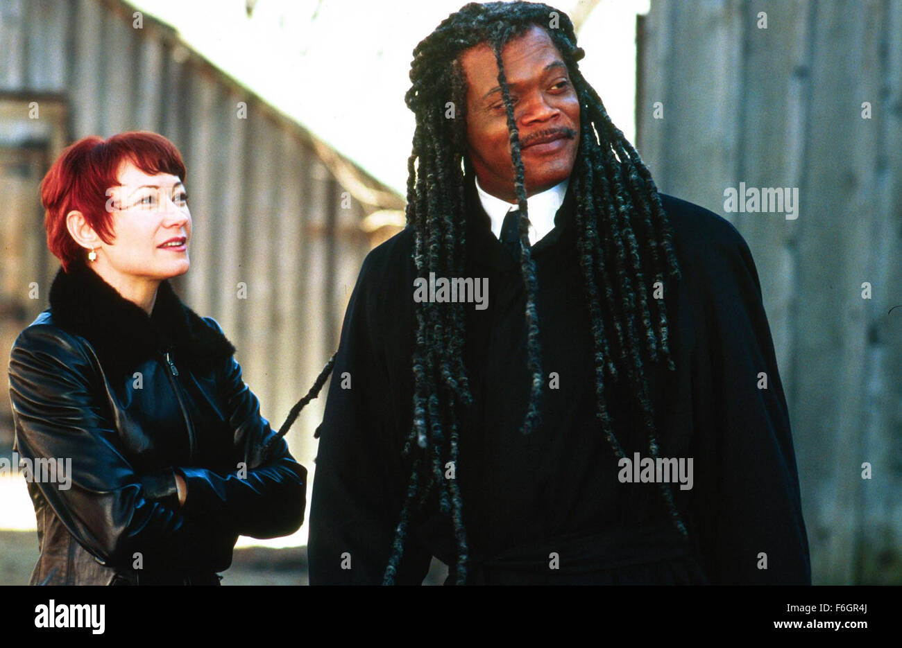 Jan 19, 2001; Los Angeles, CA, USA; Actor SAMUEL L. JACKSON stars as Romulus Ledbetter and actress ANN MAGNUSON as Moira Leppenraub in the Arroyo Pictures drama, 'The Caveman's Valentine.' Stock Photo