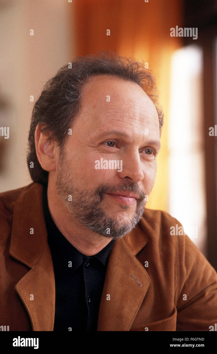Jul 17, 2001; Hollywood, CA, USA; BILLY CRYSTAL as Lee Phillips in the romantic comedy 'America's Sweethearts' directed by Joe Roth. Stock Photo