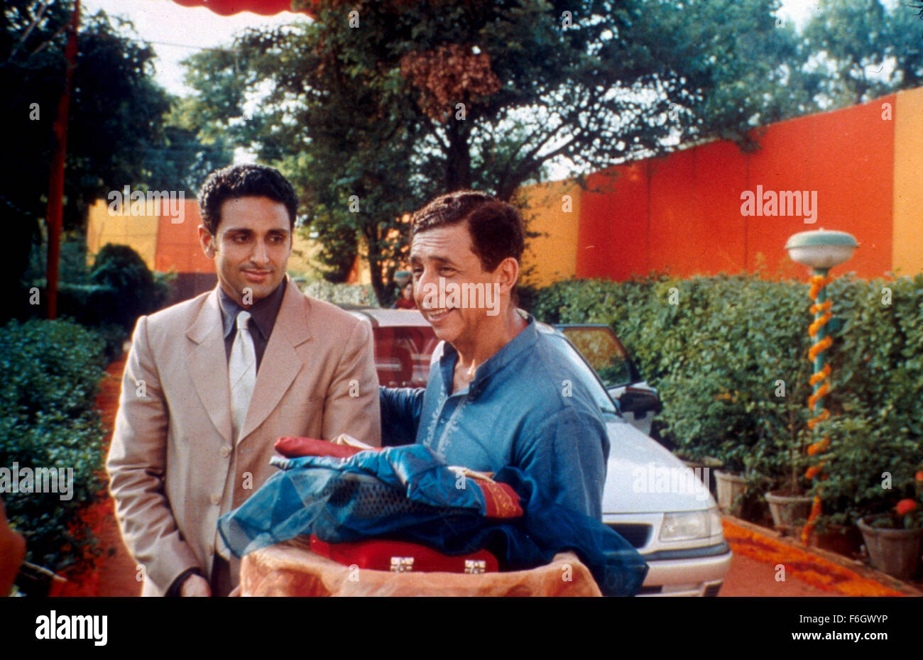 Aug 30, 2001; Paris, FRANCE; PARVIN DABAS as Hemant Rai and NASEERUDDIN SHAH as Lalit Verma in the romantic comedy/drama ''Monsoon Wedding'' directed by Mira Nair. Stock Photo
