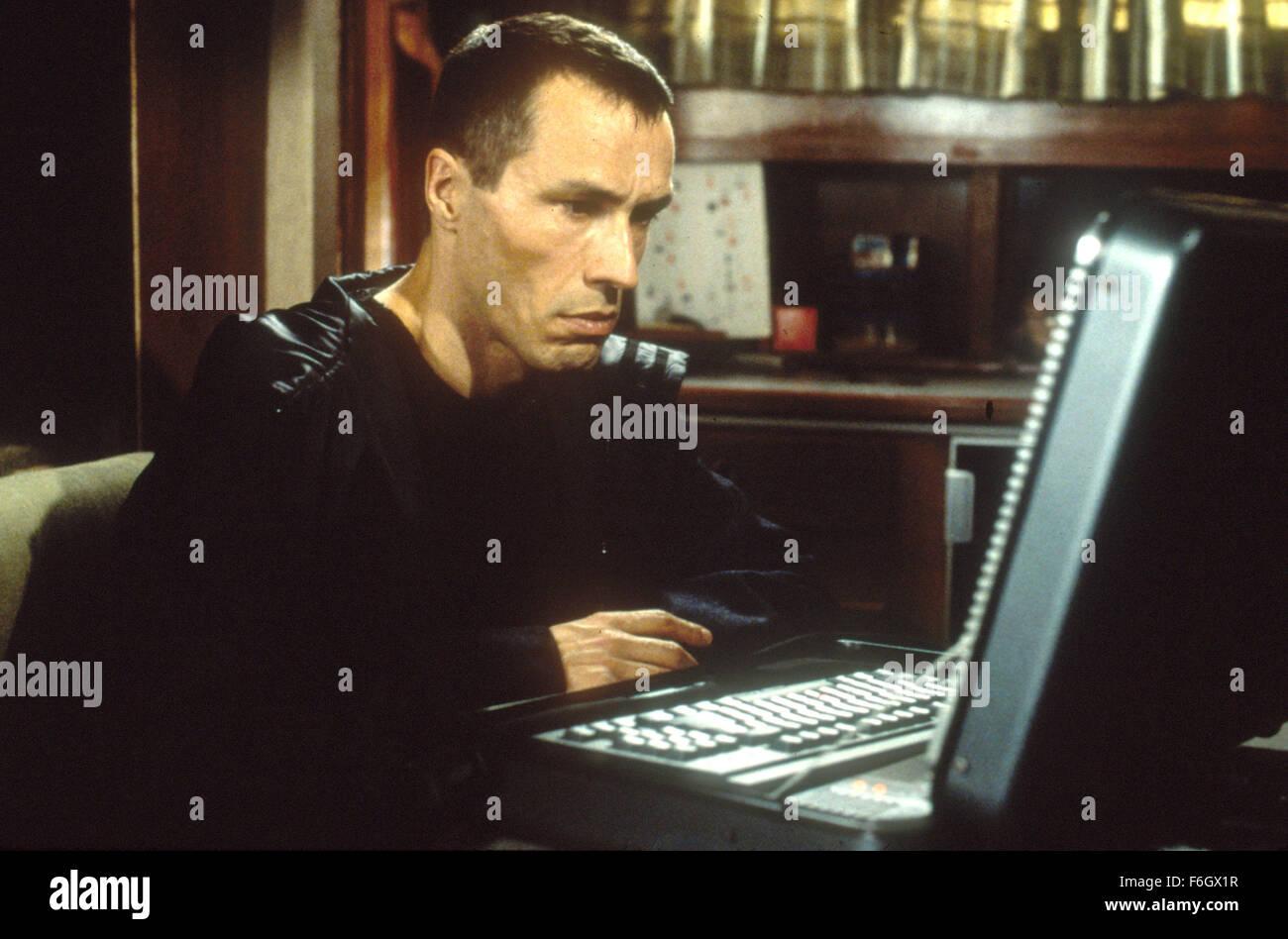Sep 01, 2001; Los Angeles, CA, USA; MICHAEL WINCOTT in 'Along Came a Spider'.  (Credit Image: ) Stock Photo