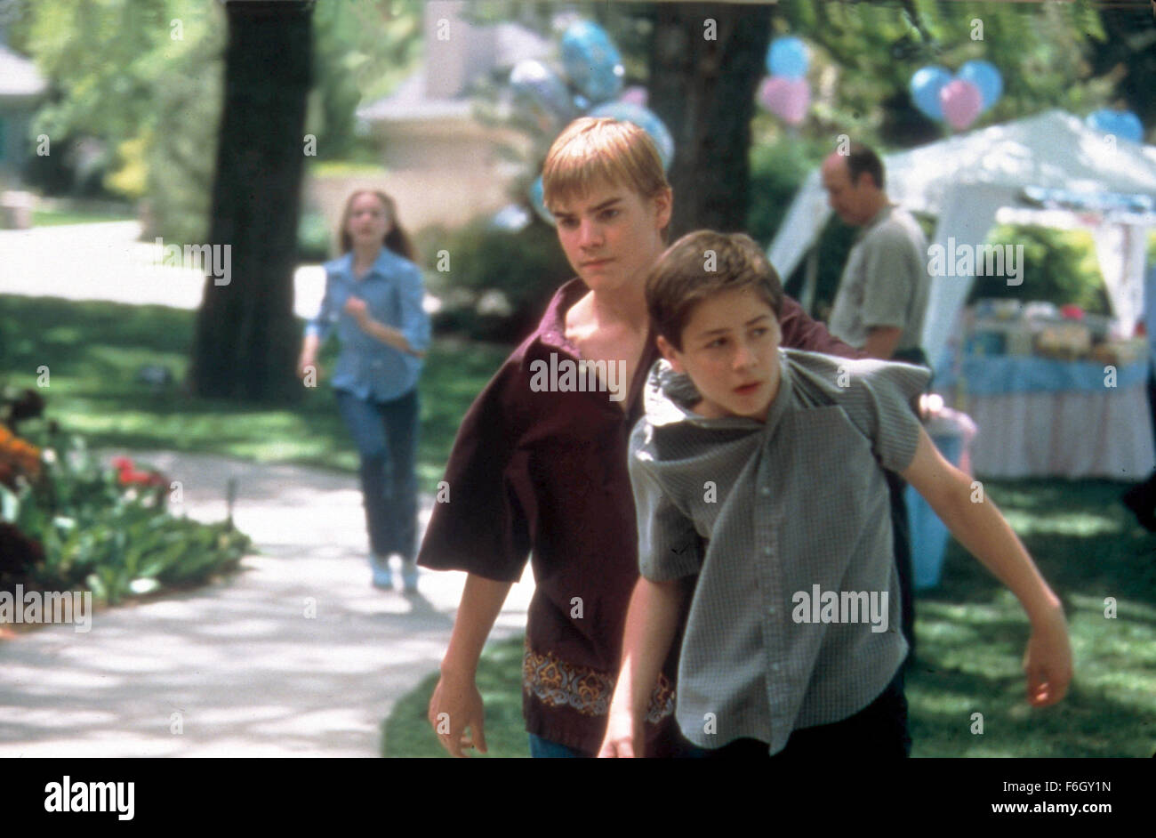 Oct 01, 2001; Hollywood, CA, USA; DAVID GALLAGHER (left) as David and MICHAEL ANGARANO as Philip in the family drama ''Little Secrets'' directed by Blair Treu. Stock Photo