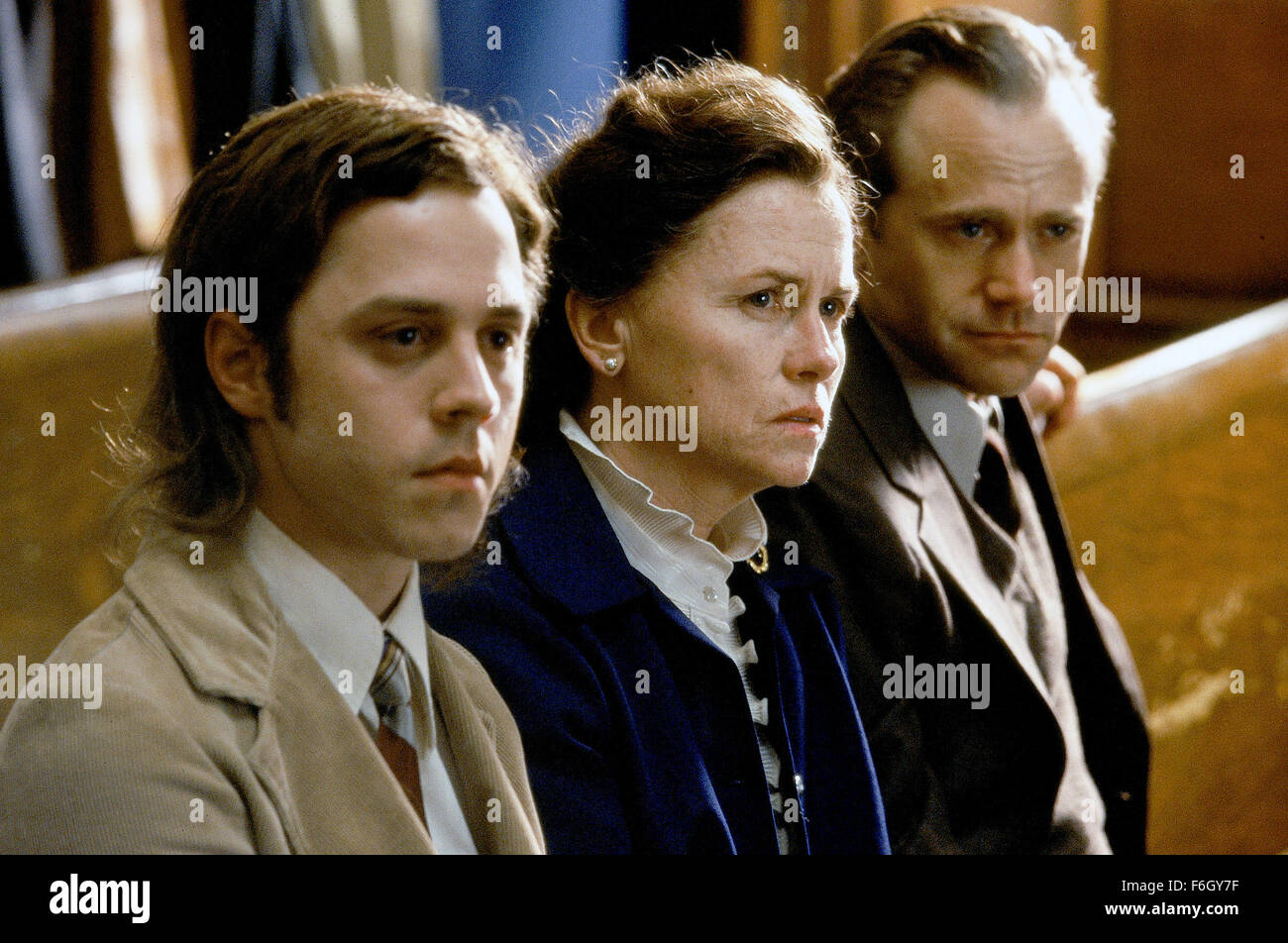 Oct 13, 2001; Hollywood, CA, USA; (from left to right) GIOVANNI RIBISI as Mikal Gilmore, AMY MADIGAN as Bessie Gilmore, and LEE TERGESEN as Frank Gilmore Jr. in the crime, drama, thriller ''Shot in the Heart'' directed by Agnieszka Holland. Stock Photo