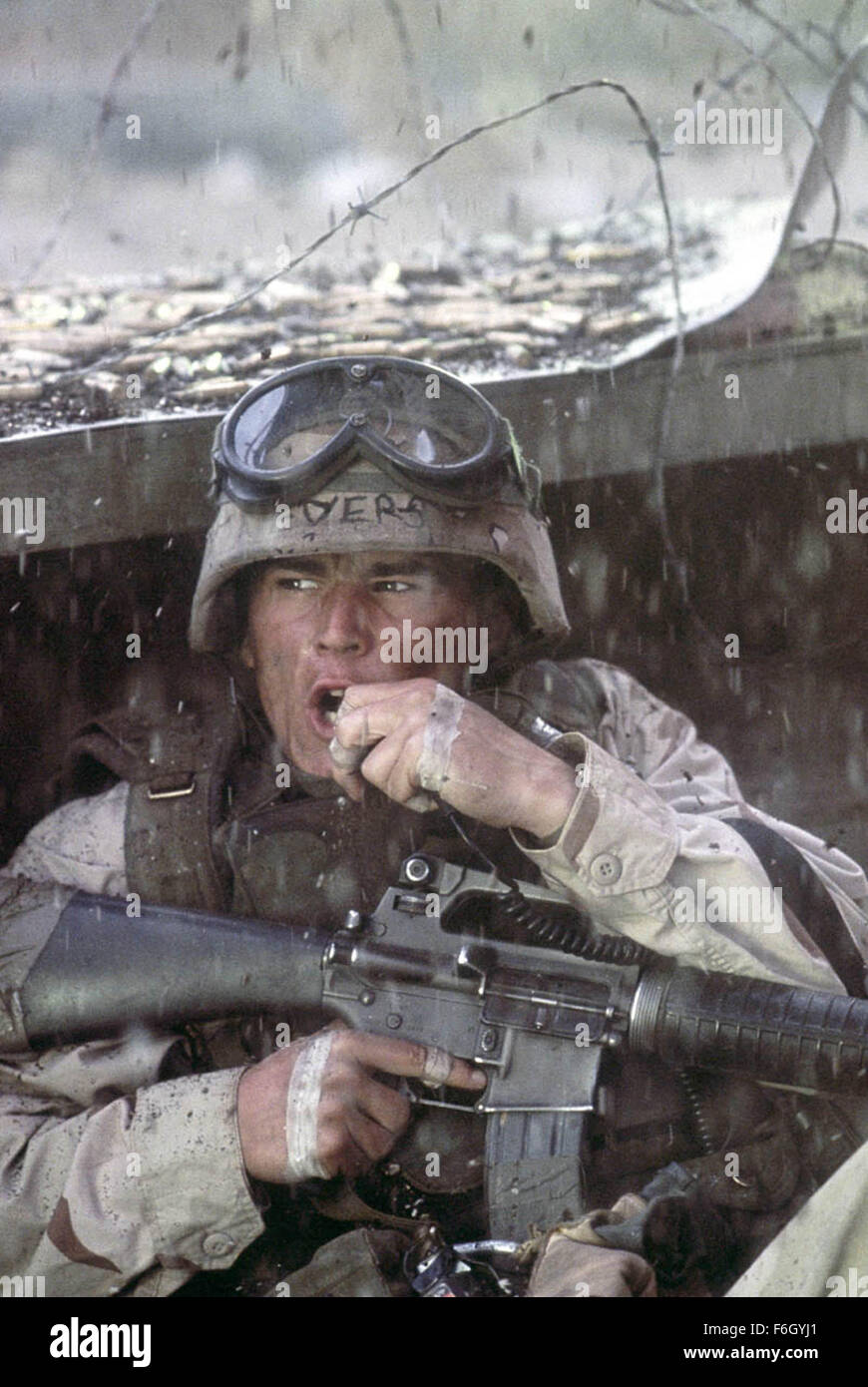 Oct 31, 2001; Los Angeles, California, USA; JOSH HARTNETT plays U.S. Army Ranger Staff Sgt. Matt Eversmann in 'Black Hawk Down' based on the 1993 Battle of Mogadishu during the Somalian Civil War..  (Credit Image: ) Stock Photo