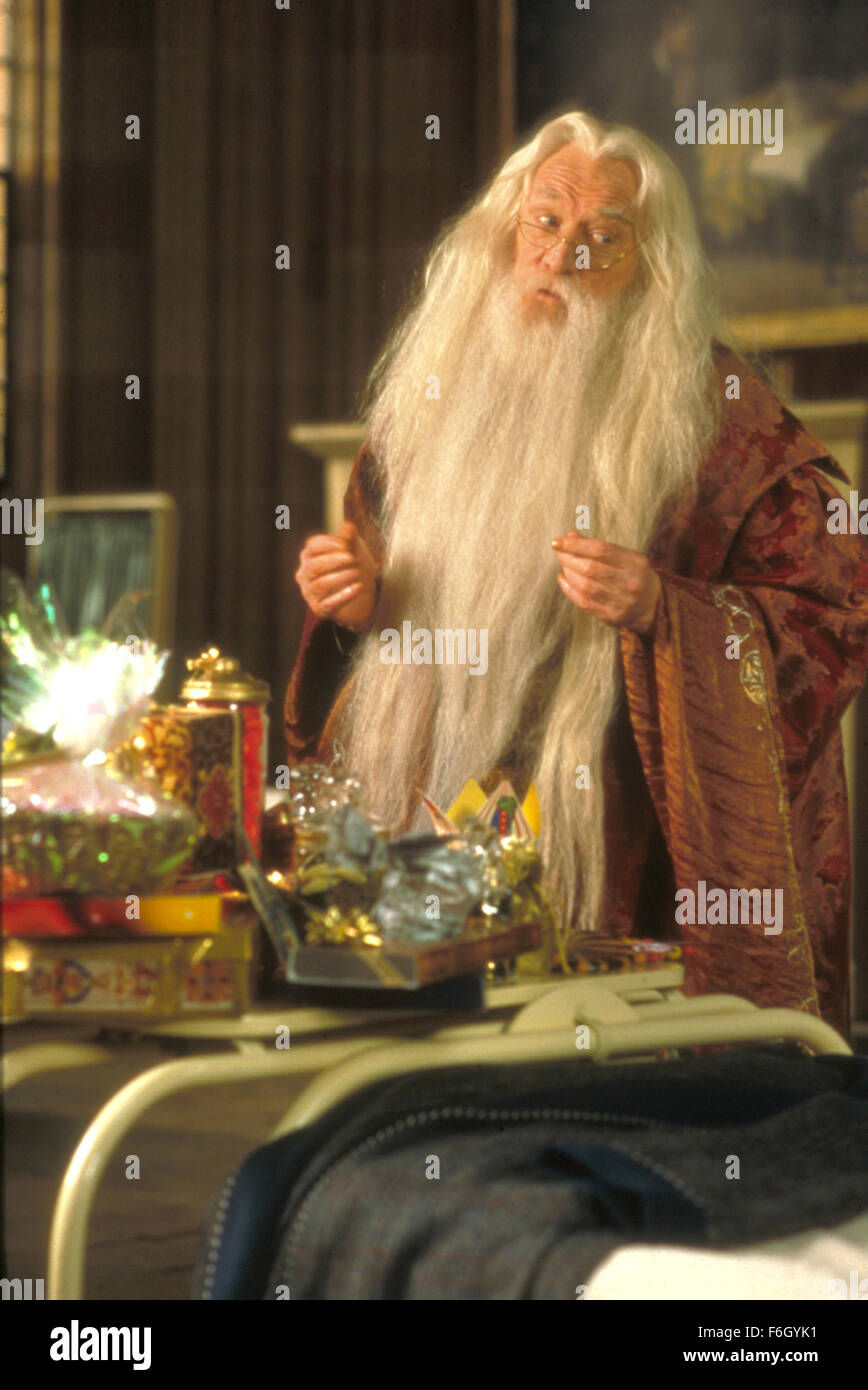 Albus dumbledore sorcerer's stone hi-res stock photography and images ...