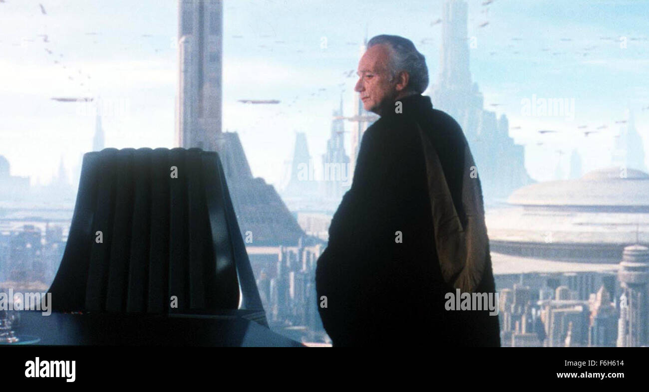 Jan 23, 2002; Hollywood, CA, USA; Actor IAN MCDIARMID as Supreme Chancellor PALPATINE in 'Star Wars: Episode II Atack of The Clones.' Stock Photo
