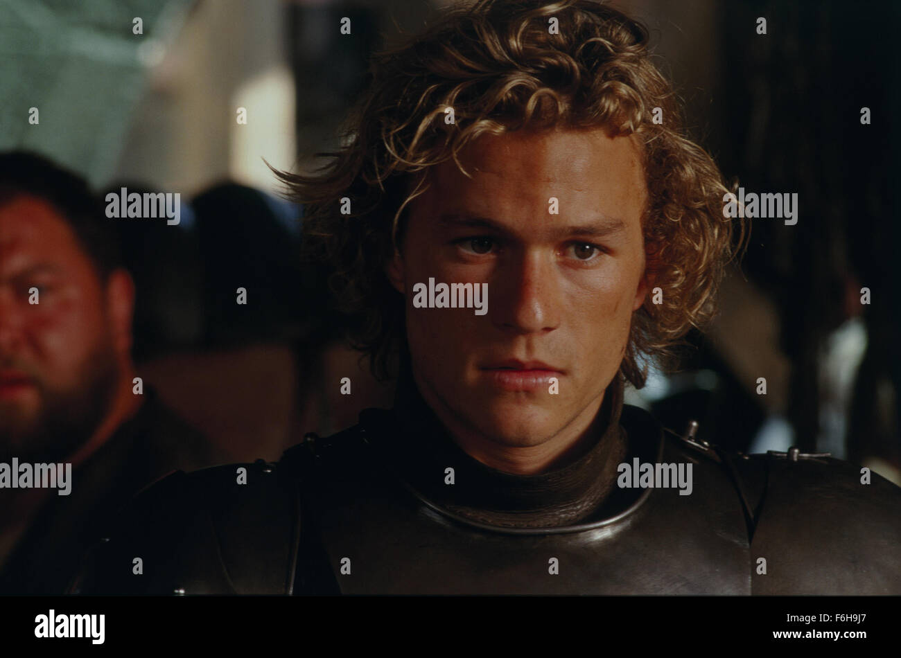 RELEASED Oct 11, 2001 - A KNIGHT'S TALE - From peasant to knight - one man can change his stars. Directed by Brian Helgeland. Shot in Prague, Czech Republic.   Actor HEATH LEDGER as Sir William Thatcher / Sir Ulrich von Lichtenstein of Gelderland in 'A Knight's Tale'. Stock Photo