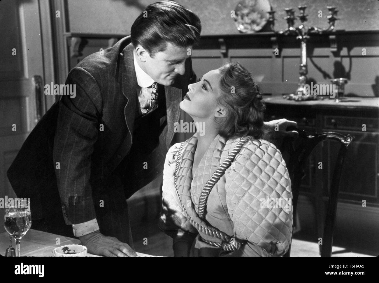 1948, Film Title: WALLS OF JERICHO, Director: JOHN M STAHL, Studio: FOX, Pictured: LINDA DARNELL, KIRK DOUGLAS. (Credit Image: SNAP) Stock Photo